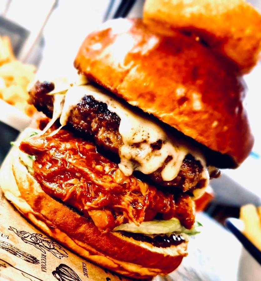 ホテル The Bull バトル エクステリア 写真